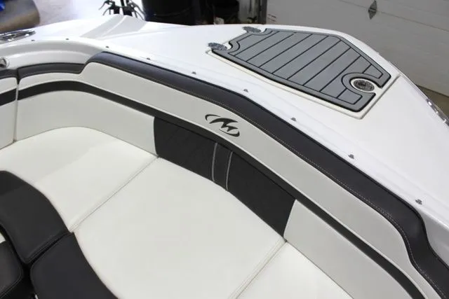 Slide: The Image of Monterey M4 2019 - 32