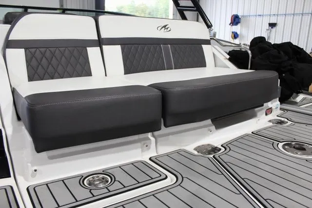 Slide: The Image of Monterey M4 2019 - 8