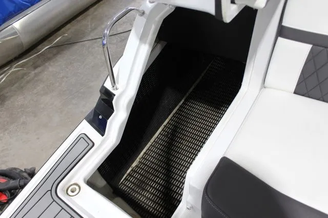 Slide: The Image of Monterey M4 2019 - 9