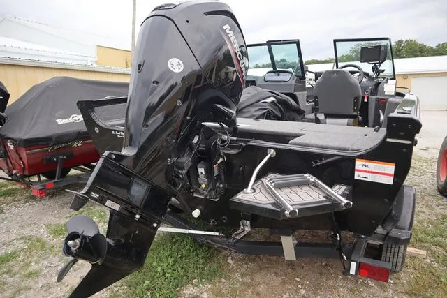 Slide: The Image of Lowe FS 1700 2023 - 4