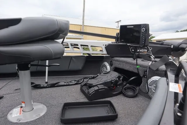 Slide: The Image of Lowe FS 1700 2023 - 8