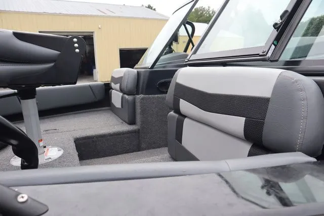 Slide: The Image of Lowe FS 1700 2023 - 9