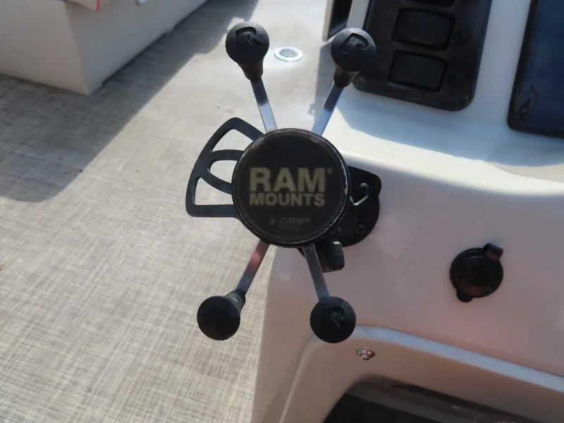 Slide: The Image of Qwest 820 2017 - 19