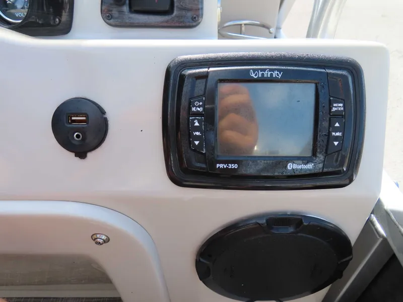 Slide: The Image of Qwest 820 2017 - 20