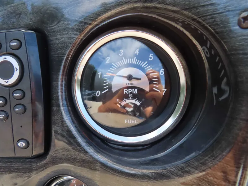 Slide: The Image of Qwest 820 2017 - 23