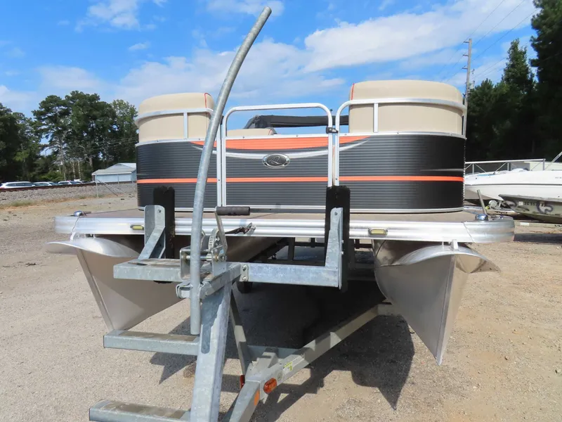 Slide: The Image of Qwest 820 2017 - 8