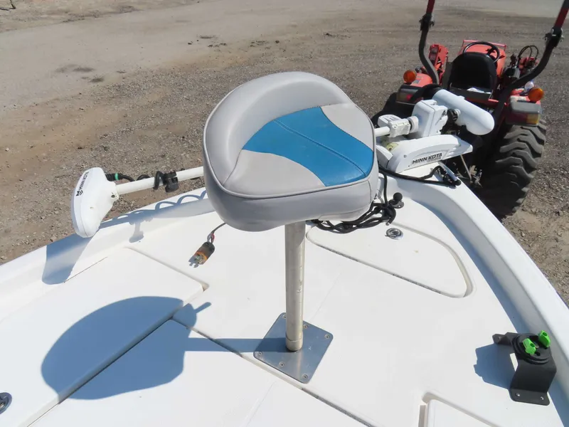 Slide: The Image of Blue Wave Pure Bay 2000 Suzuki 150 Tandem Trailer 2017 - 15