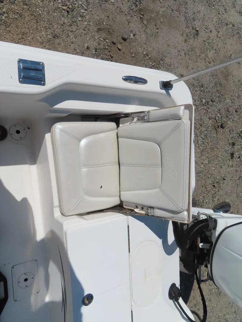 Slide: The Image of Blue Wave Pure Bay 2000 Suzuki 150 Tandem Trailer 2017 - 24