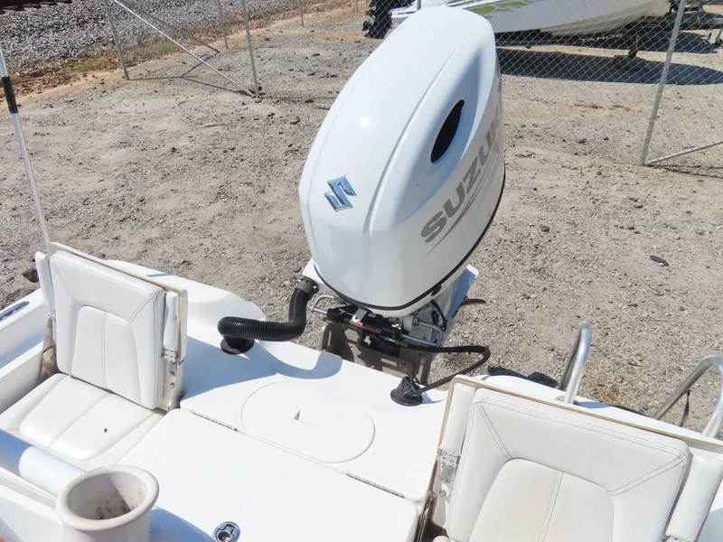 Slide: The Image of Blue Wave Pure Bay 2000 Suzuki 150 Tandem Trailer 2017 - 26