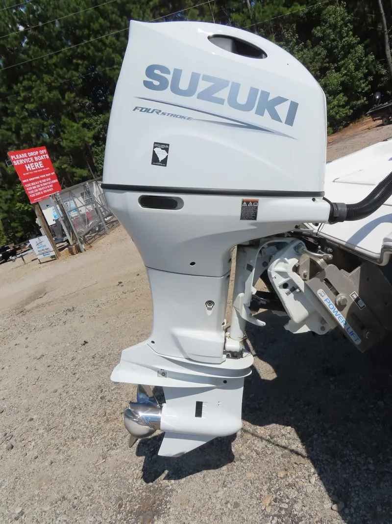 Slide: The Image of Blue Wave Pure Bay 2000 Suzuki 150 Tandem Trailer 2017 - 4