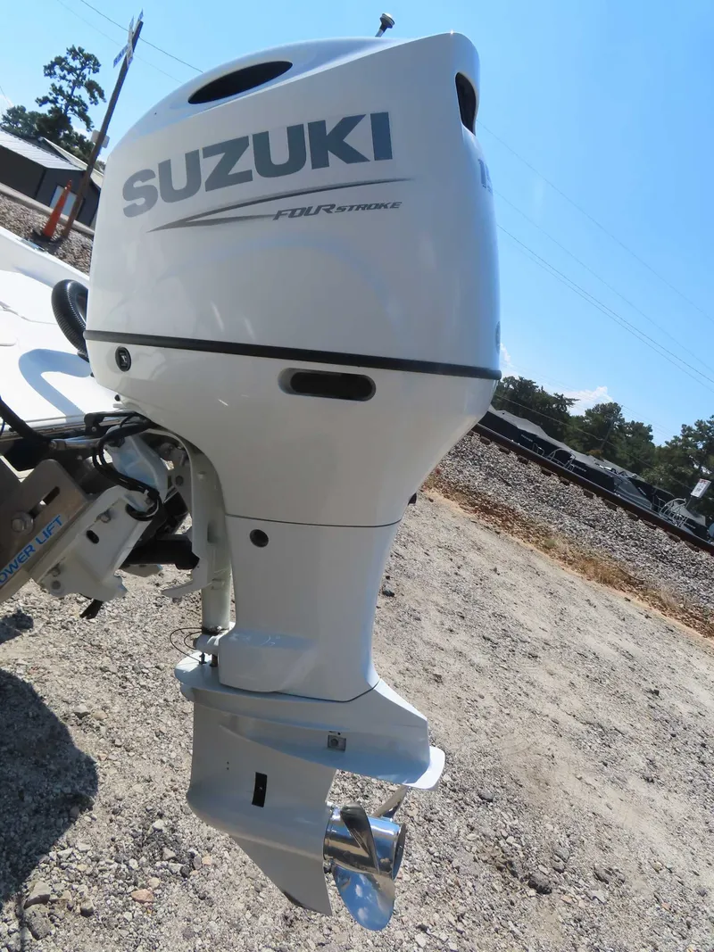 Slide: The Image of Blue Wave Pure Bay 2000 Suzuki 150 Tandem Trailer 2017 - 6