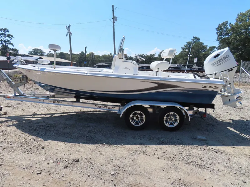 Slide: The Image of Blue Wave Pure Bay 2000 Suzuki 150 Tandem Trailer 2017 - 9