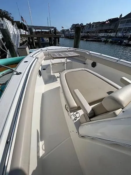 Slide: The Image of Boston Whaler Outrage Center Console 2017 - 20