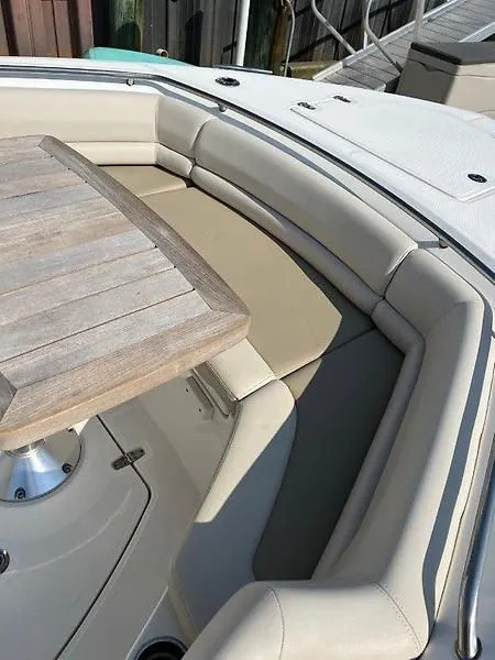 Slide: The Image of Boston Whaler Outrage Center Console 2017 - 24