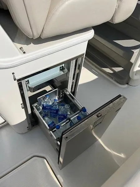 Slide: The Image of Boston Whaler Outrage Center Console 2017 - 37