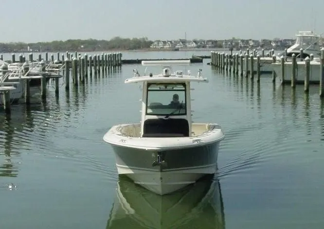 Slide: The Image of Boston Whaler Outrage Center Console 2017 - 4