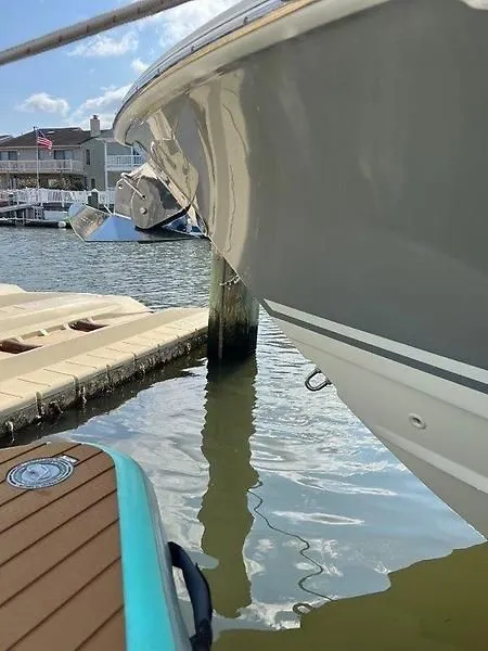 Slide: The Image of Boston Whaler Outrage Center Console 2017 - 40