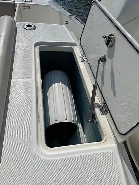 Slide: The Image of Boston Whaler Outrage Center Console 2017 - 43