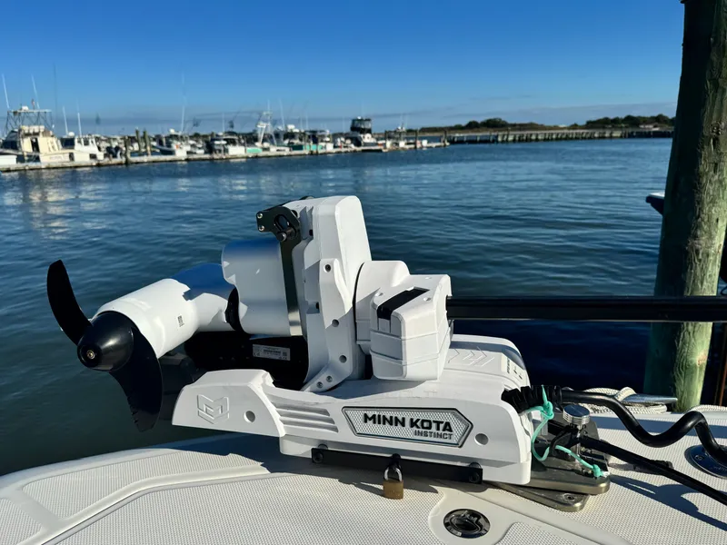 Slide: The Image of Boston Whaler Outrage Center Console 2017 - 49