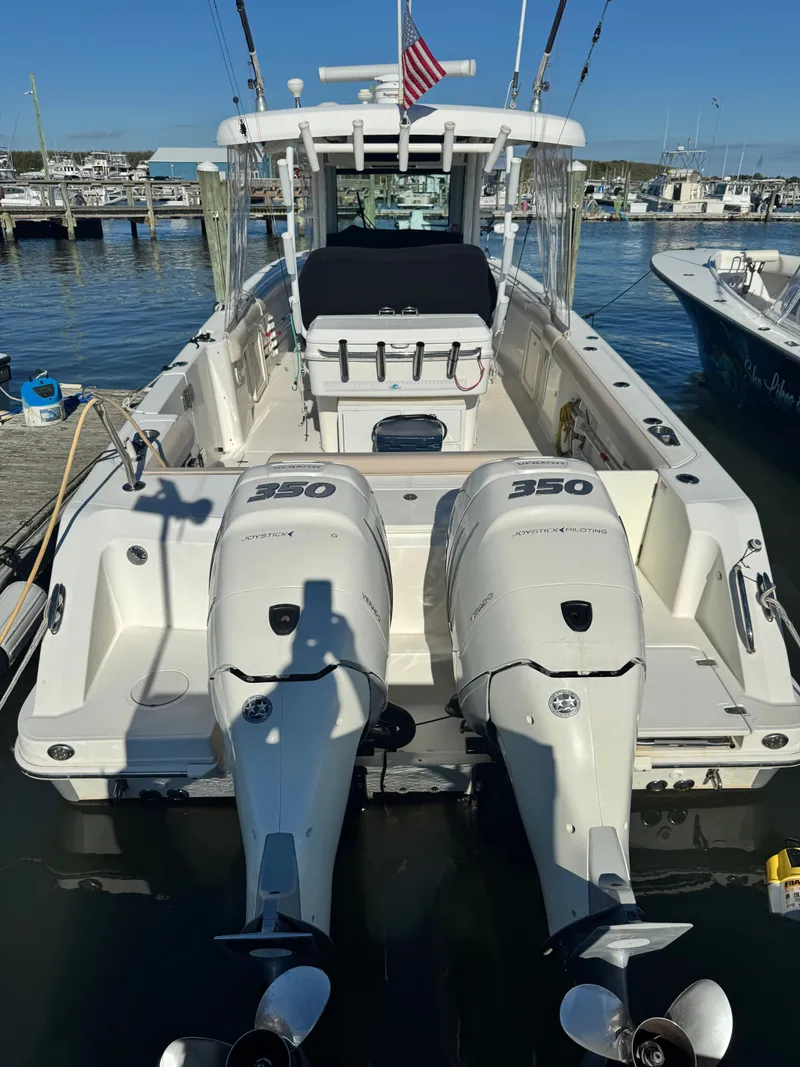 Slide: The Image of Boston Whaler Outrage Center Console 2017 - 53