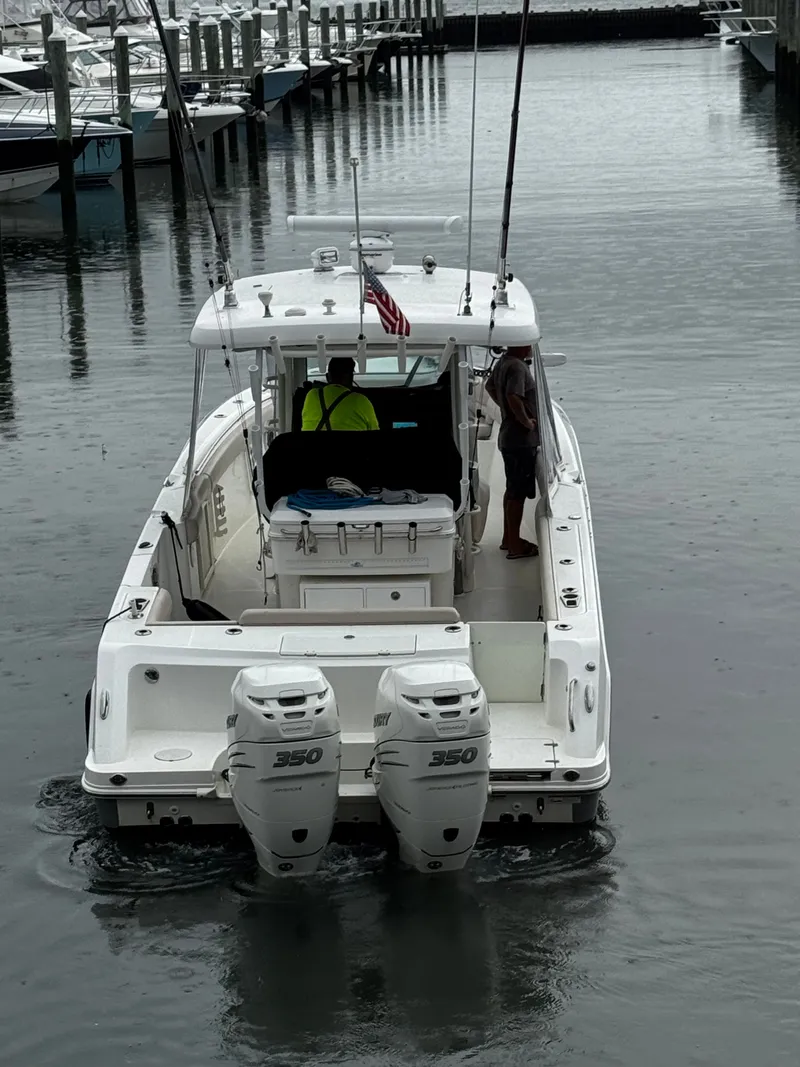 Slide: The Image of Boston Whaler Outrage Center Console 2017 - 59