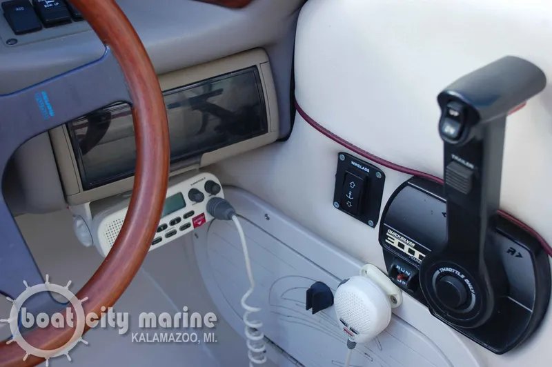 Slide: The Image of Crownline Boats 266 CCR 1998 - 20