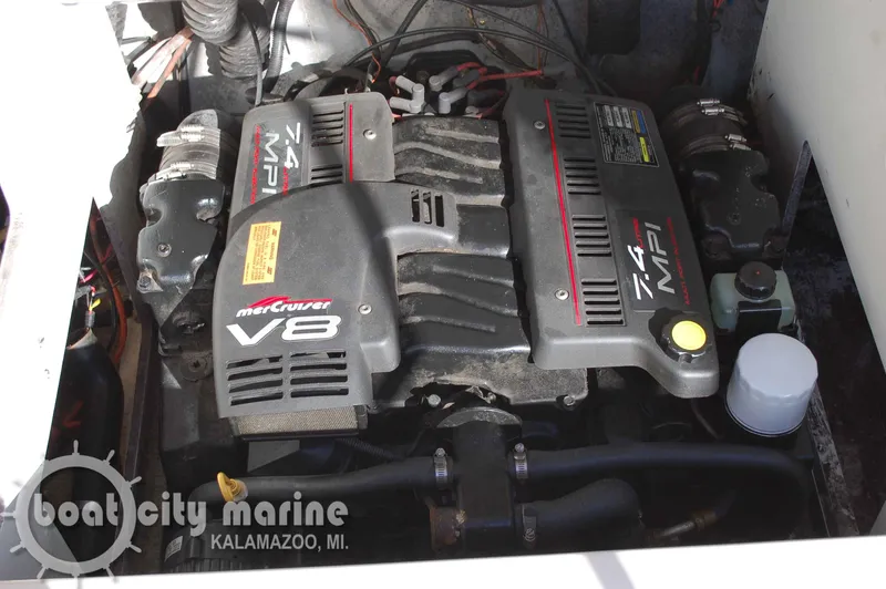 Slide: The Image of Crownline Boats 266 CCR 1998 - 27