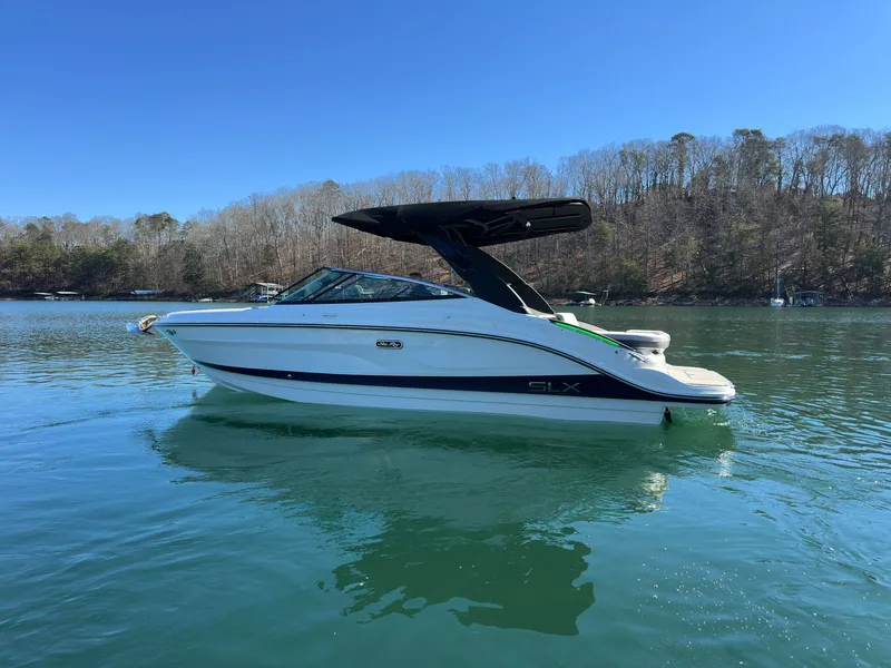 Slide: The Image of Sea Ray SLX 260 2026 - 1