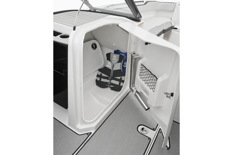 Slide: The Image of Yamaha AR250 2025 - 7