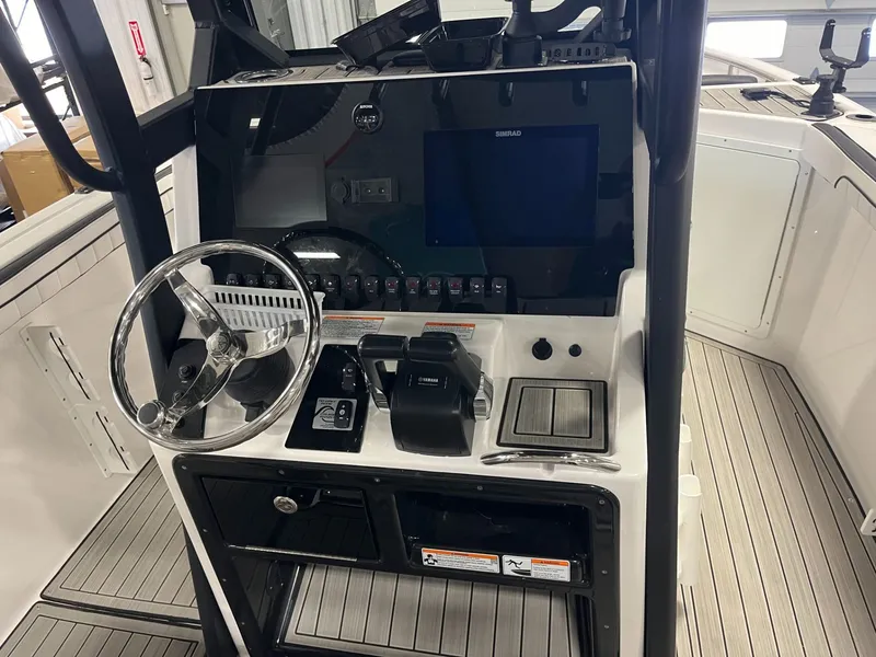 Slide: The Image of Yamaha 252 FSH Sport 2023 - 7