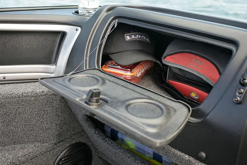 Slide: The Image of Lund 1775 Impact XS Sport 2024 - 16