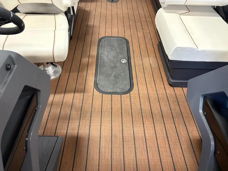 Slide: The Image of Manitou Explore 26 Switchback 2023 - 12