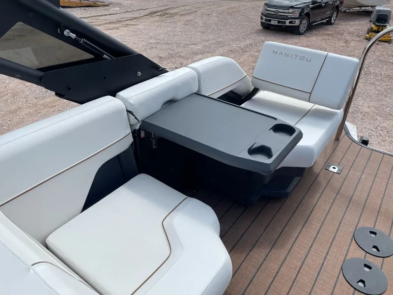 Slide: The Image of Manitou Explore 26 Switchback 2023 - 4