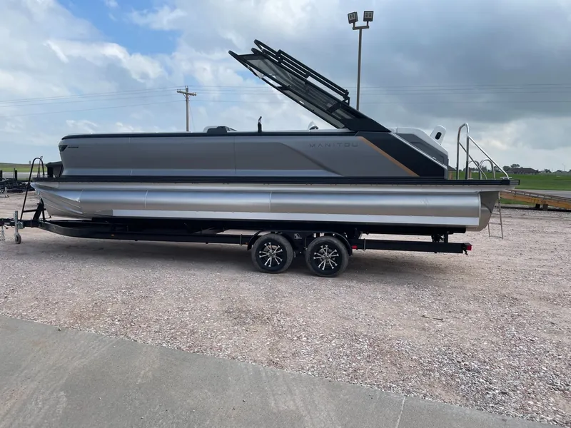 Slide: The Image of Manitou Explore 26 Switchback 2023 - 6