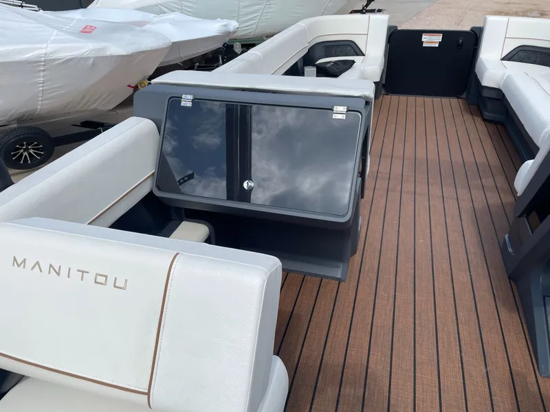 Slide: The Image of Manitou Explore 26 Switchback 2023 - 9