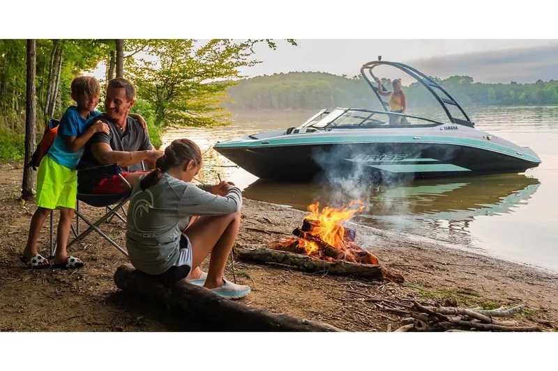 Slide: The Image of Yamaha AR195 2023 - 3