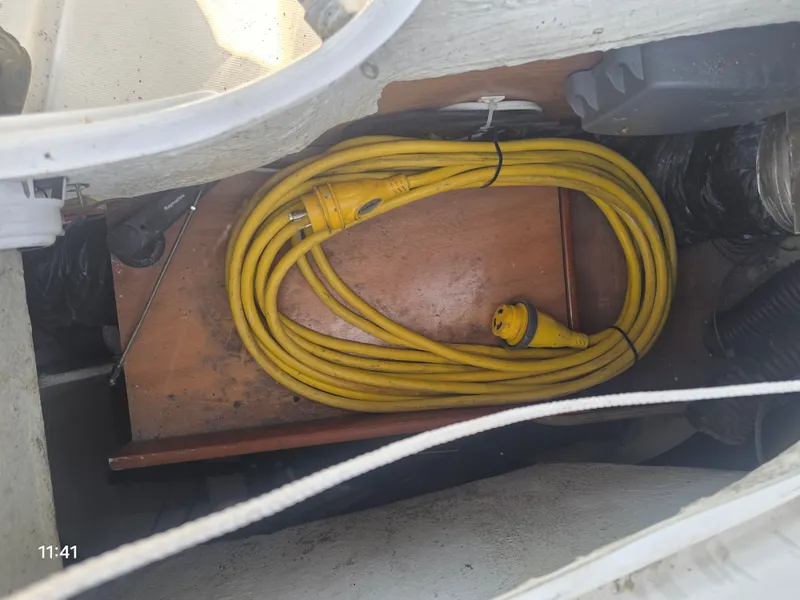 Slide: The Image of Beneteau Oceanis 393 2005 - 11