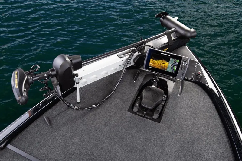 Slide: The Image of Manufacturer Provided Image: 2019 Skeeter ZX 250 boat with advanced fish finder and trolling motor. - 13