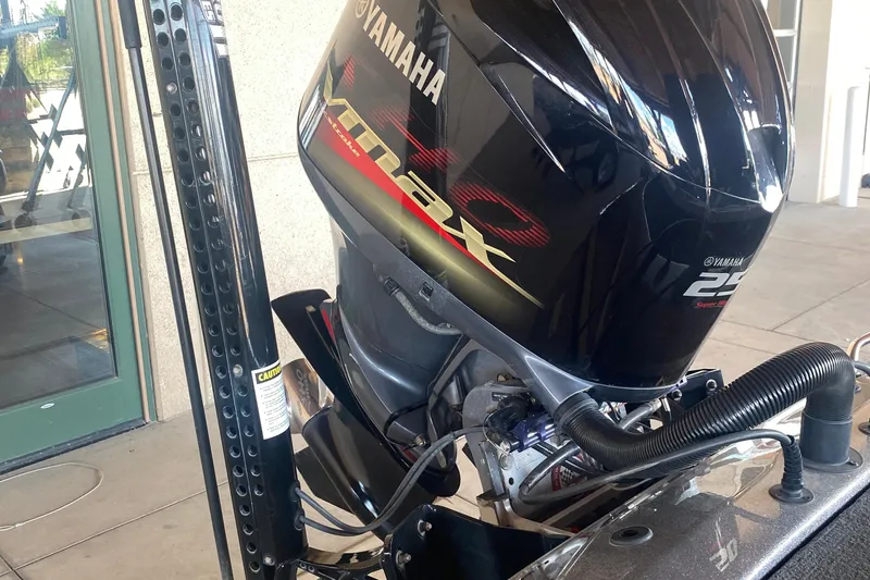 Slide: The Image of 2019 Skeeter ZX250 with Yamaha VMAX 250 engine, displayed outdoors. - 8