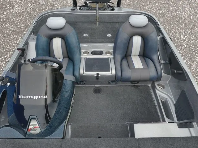 Slide: The Image of Ranger Boats Z518 Commanchee 2012 - 15