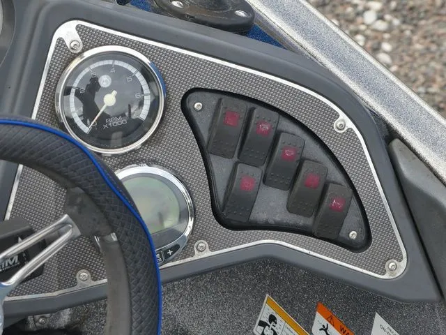 Slide: The Image of Ranger Boats Z518 Commanchee 2012 - 20