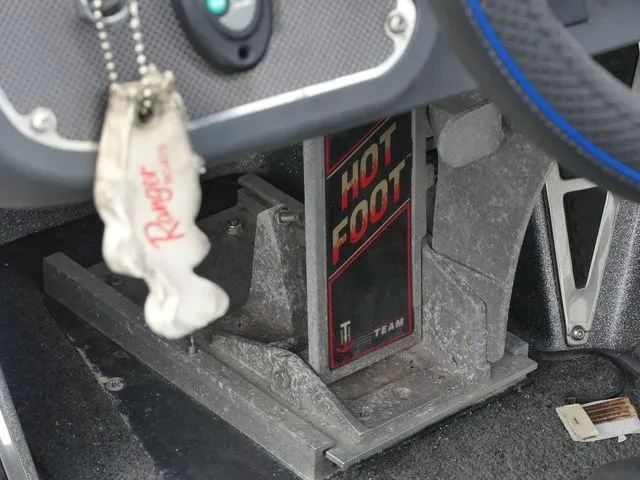 Slide: The Image of Ranger Boats Z518 Commanchee 2012 - 21