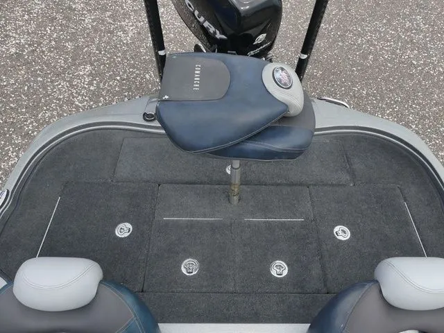 Slide: The Image of Ranger Boats Z518 Commanchee 2012 - 23