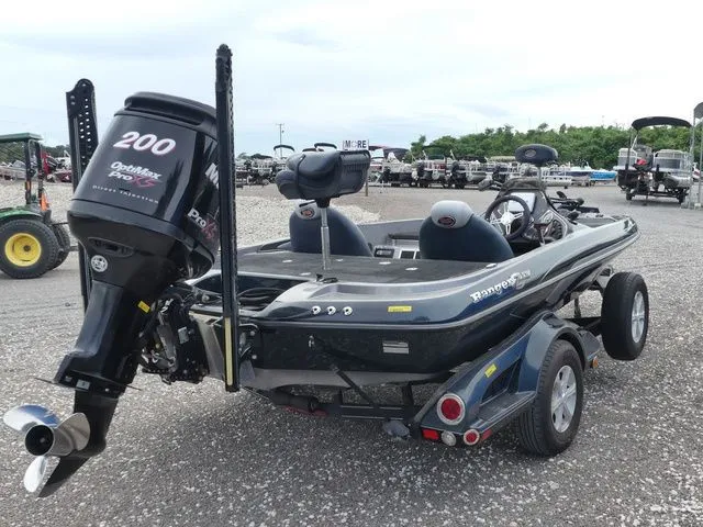 Slide: The Image of Ranger Boats Z518 Commanchee 2012 - 4