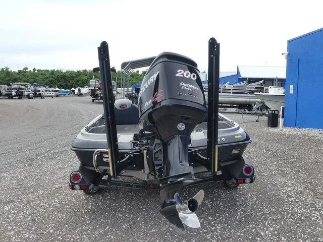 Slide: The Image of Ranger Boats Z518 Commanchee 2012 - 5