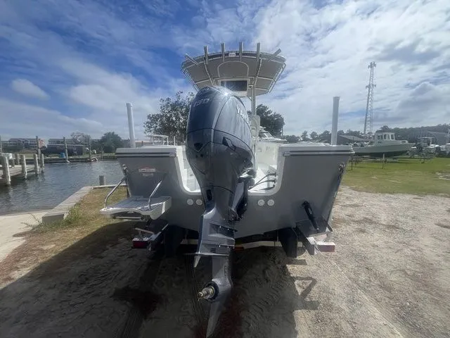 Slide: The Image of Parker Marine 210 Coastal 2026 - 5