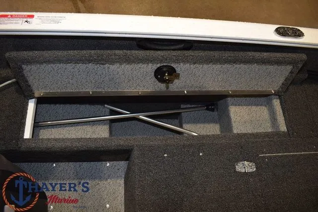 Slide: The Image of Lund 1650 Rebel XL Sport 2026 - 18