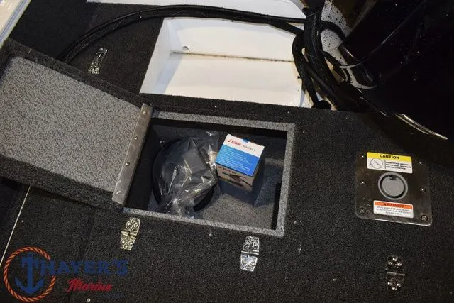 Slide: The Image of Lund 1650 Rebel XL Sport 2026 - 19