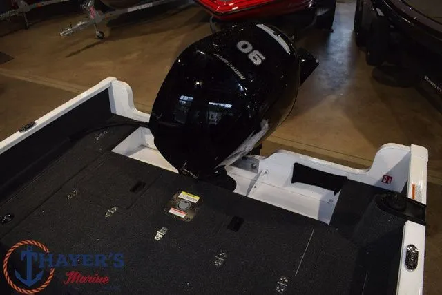 Slide: The Image of Lund 1650 Rebel XL Sport 2026 - 6