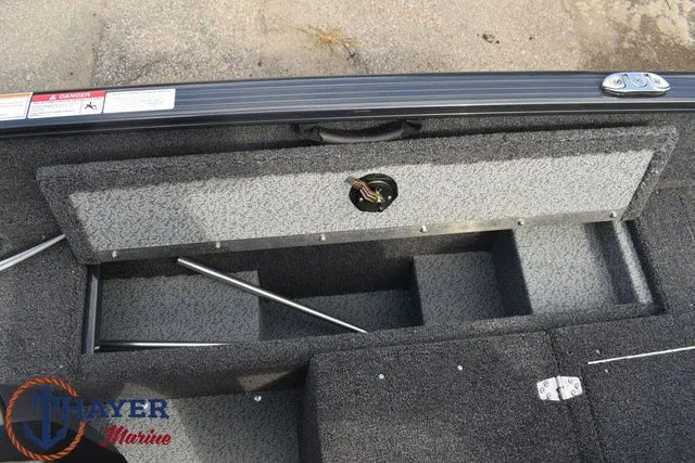 Slide: The Image of Lund 1650 Rebel XL XS 2026 - 24